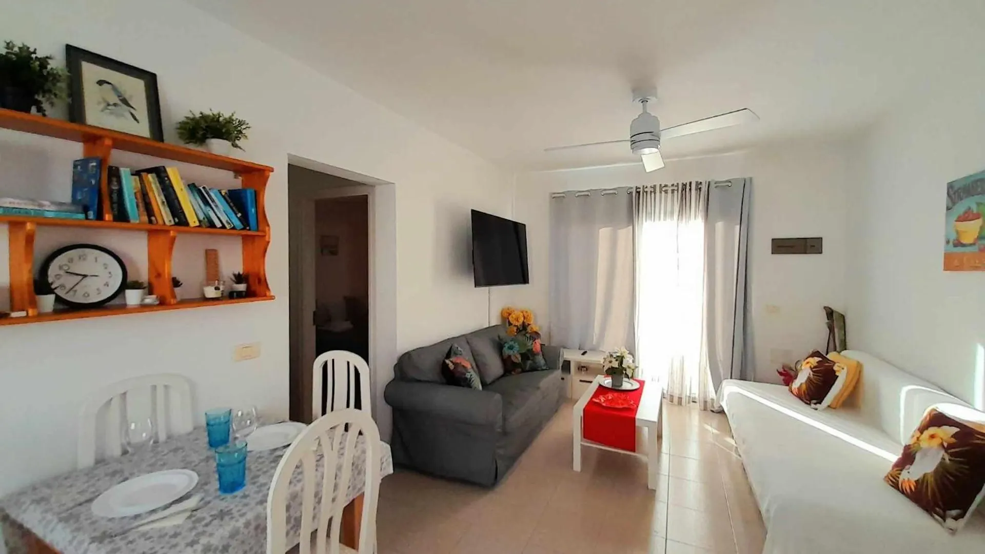 Apartment Vincent, Cozy And Sunny Over The Rooftops Puerto del Carmen  Puerto del Carmen (Lanzarote)