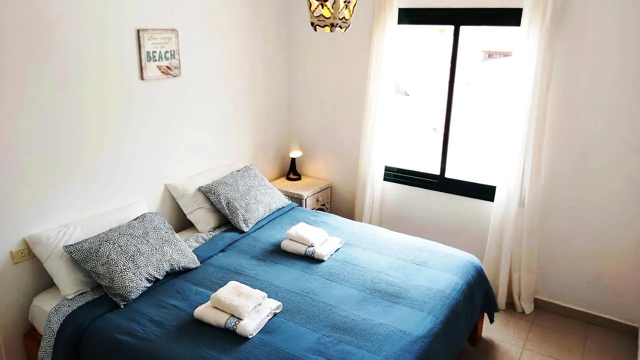 Apartment Vincent, Cozy And Sunny Over The Rooftops プエルト・デル・カルメン